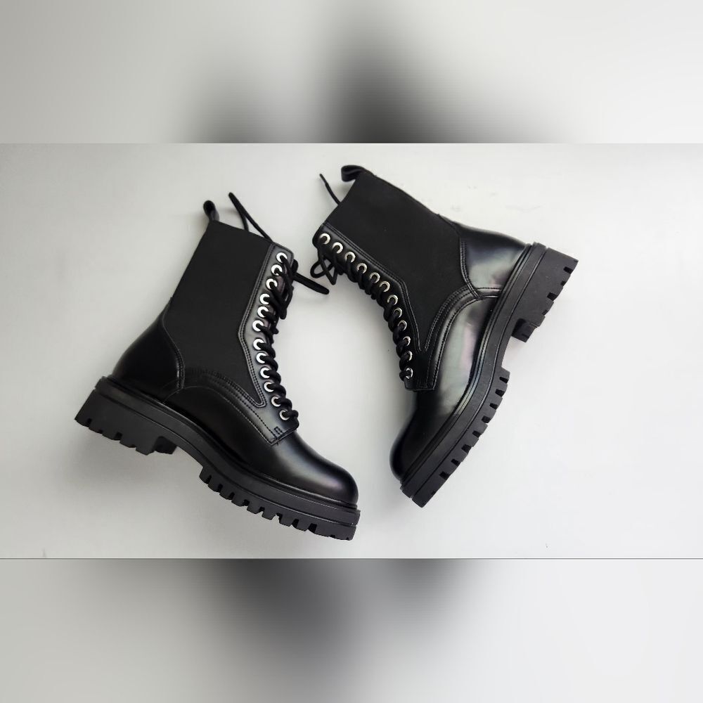 Steve Madden Black Lace-Up Chunky Combat Ankle Boots - Picture 2 of 6